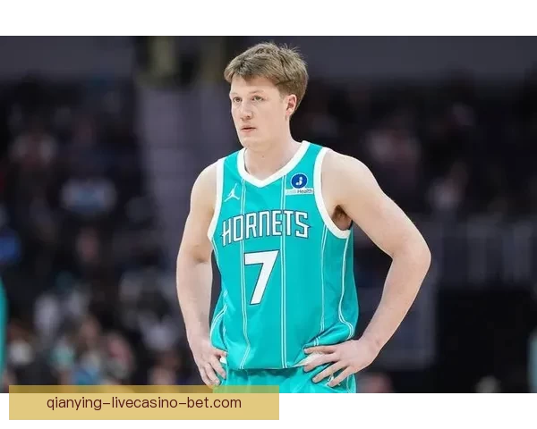 三分王之争东契奇伤退克努佩尔领先七球稳居联盟榜首